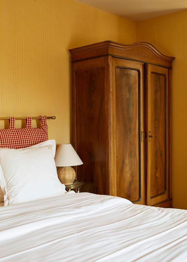 Les Pres D'Ondine Hotel ซิลิสตาต์ ภายนอก รูปภาพ